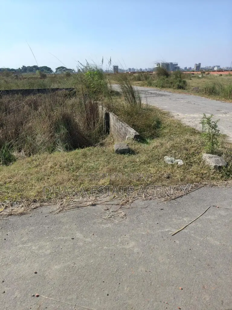 Block=P, 40"×25"Feet Road Corner 5 Katha Plot Sale in Khilkhet