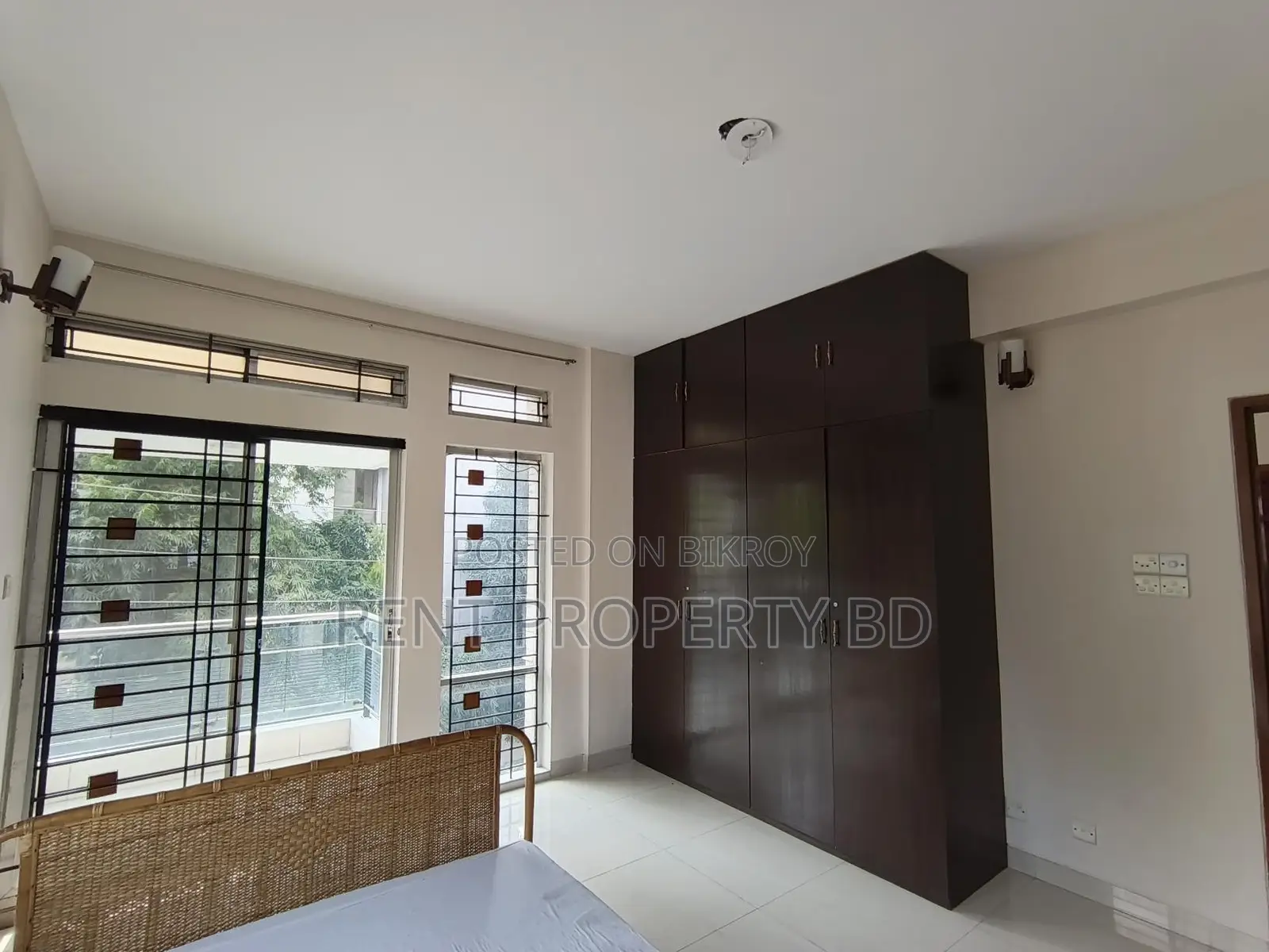 Banani 3 Bed Nice Apartment Rent in Banani