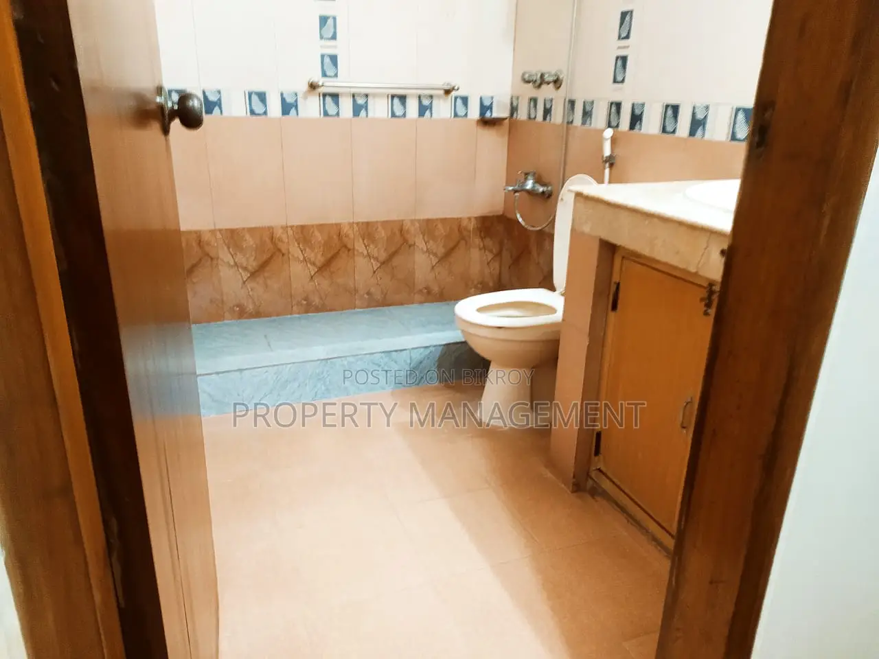 1950 Sq ft Apartment for Rent in Gulshan 2, 3 Bed, 4 Bath, Nice View in Gulshan