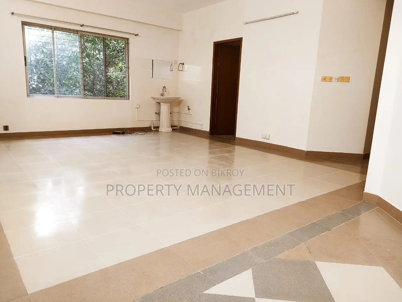 1950 Sq ft Apartment for Rent in Gulshan 2, 3 Bed, 4 Bath, Nice View in Gulshan