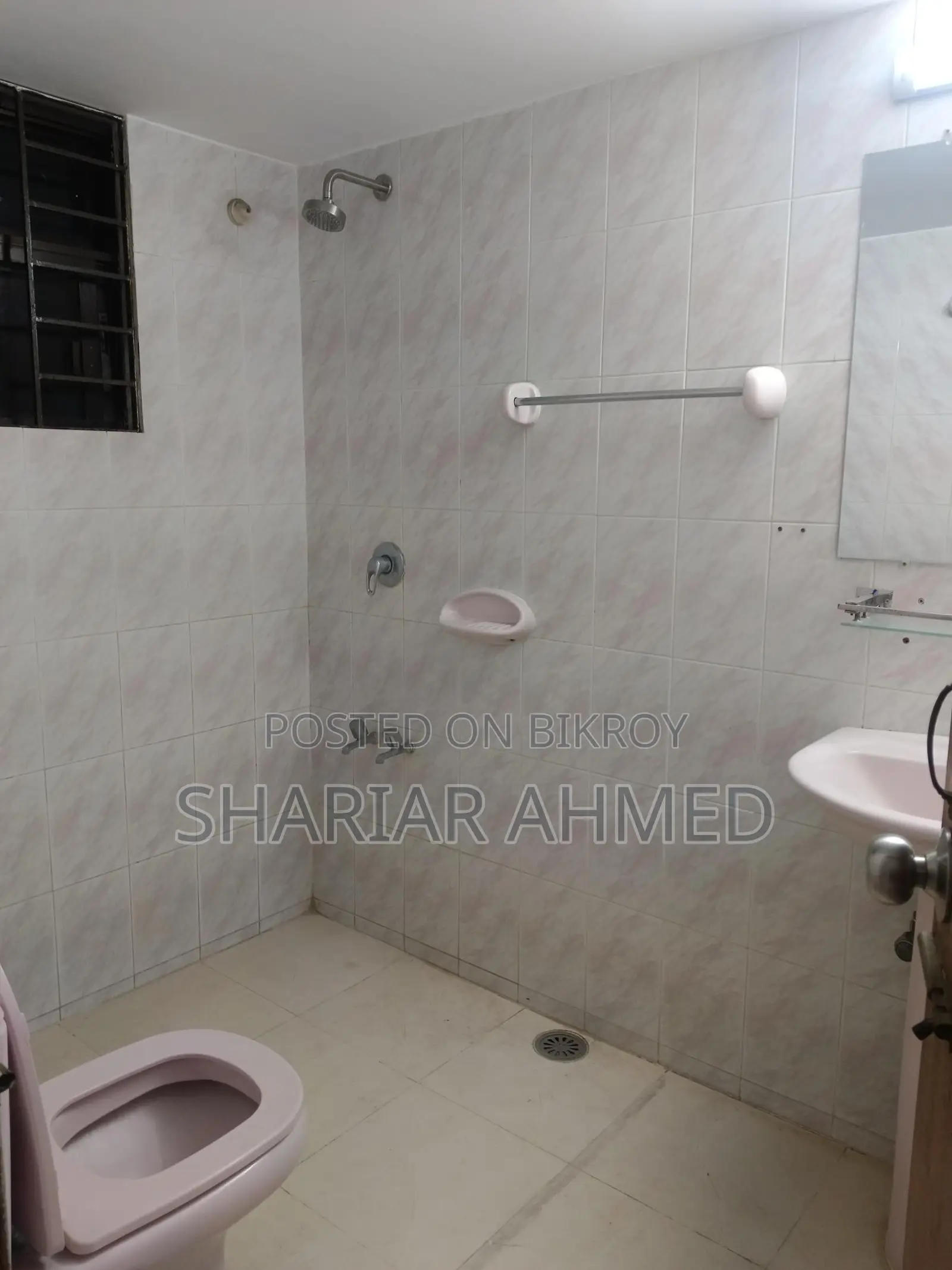 2200 Sqft Un-Furnished Apartment For Rent In Gulshan 2 in Gulshan