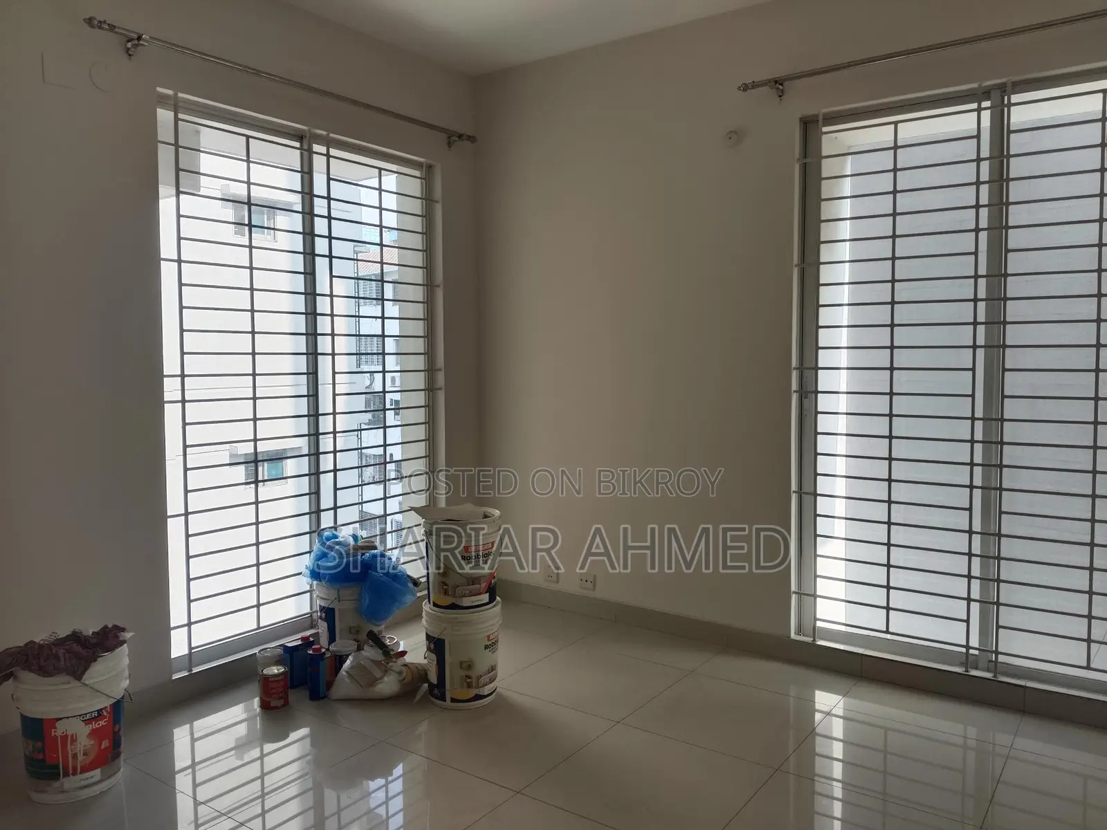 2400 Sqft Un-furnished Apartment For Rent In Gulshan 1 in Gulshan