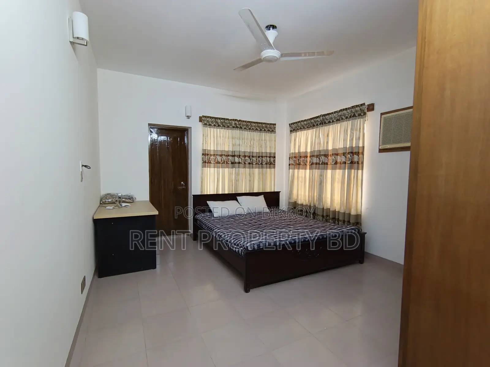 Banani 4 Bed Full Furnished Apartment Rent in Banani
