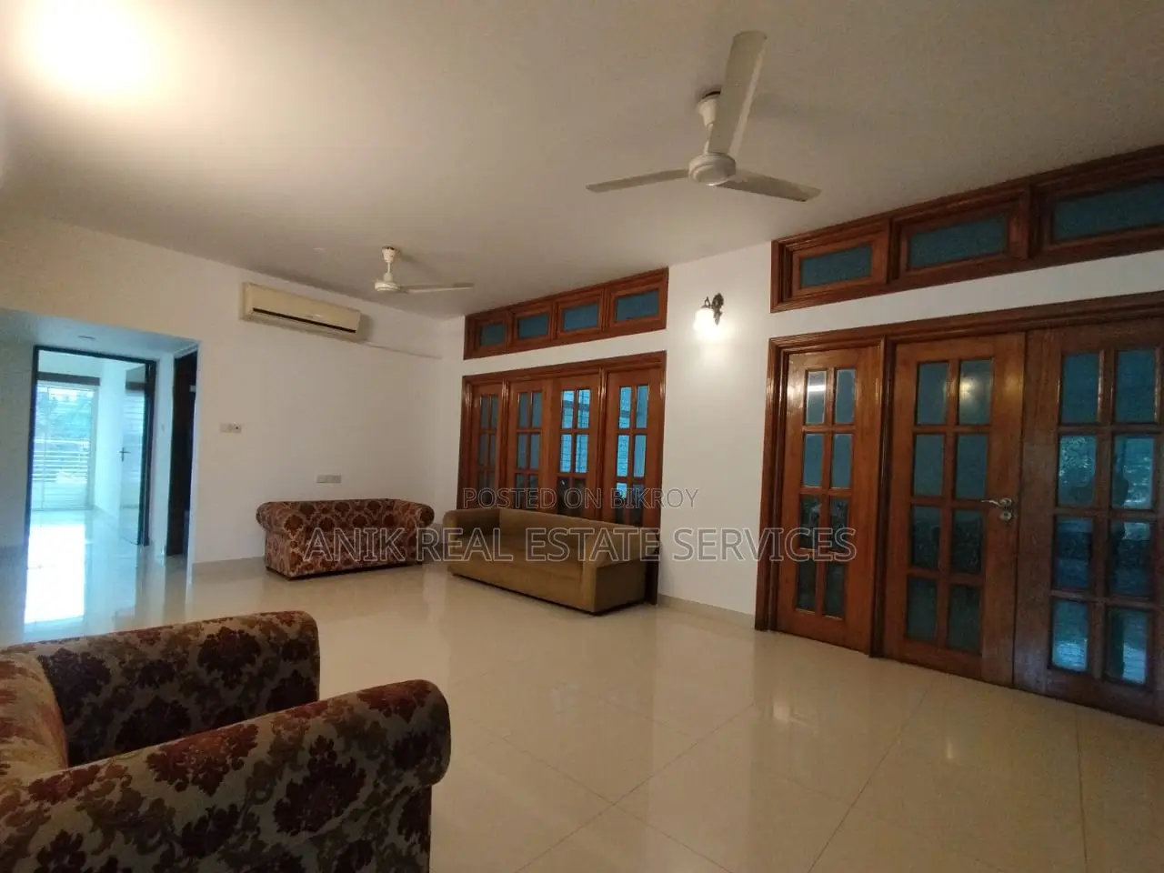 Good Quality 4 Bedroom Semi Farnised Flat Rent In Gulshan North in Gulshan