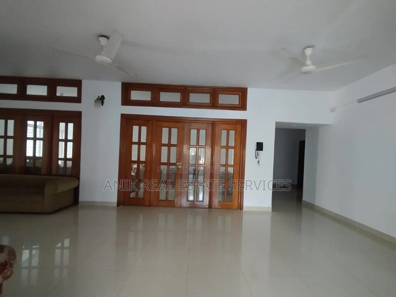 Good Quality 4 Bedroom Semi Farnised Flat Rent In Gulshan North in Gulshan