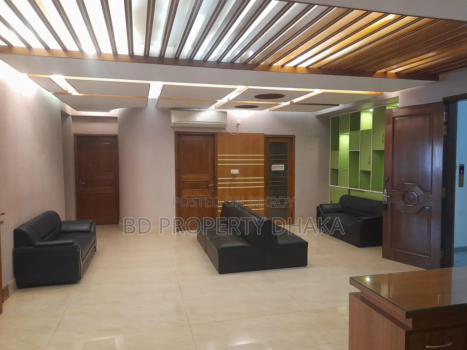 2450 Sqft Semi Furnished Nice Office Space Rent in Banani in Banani