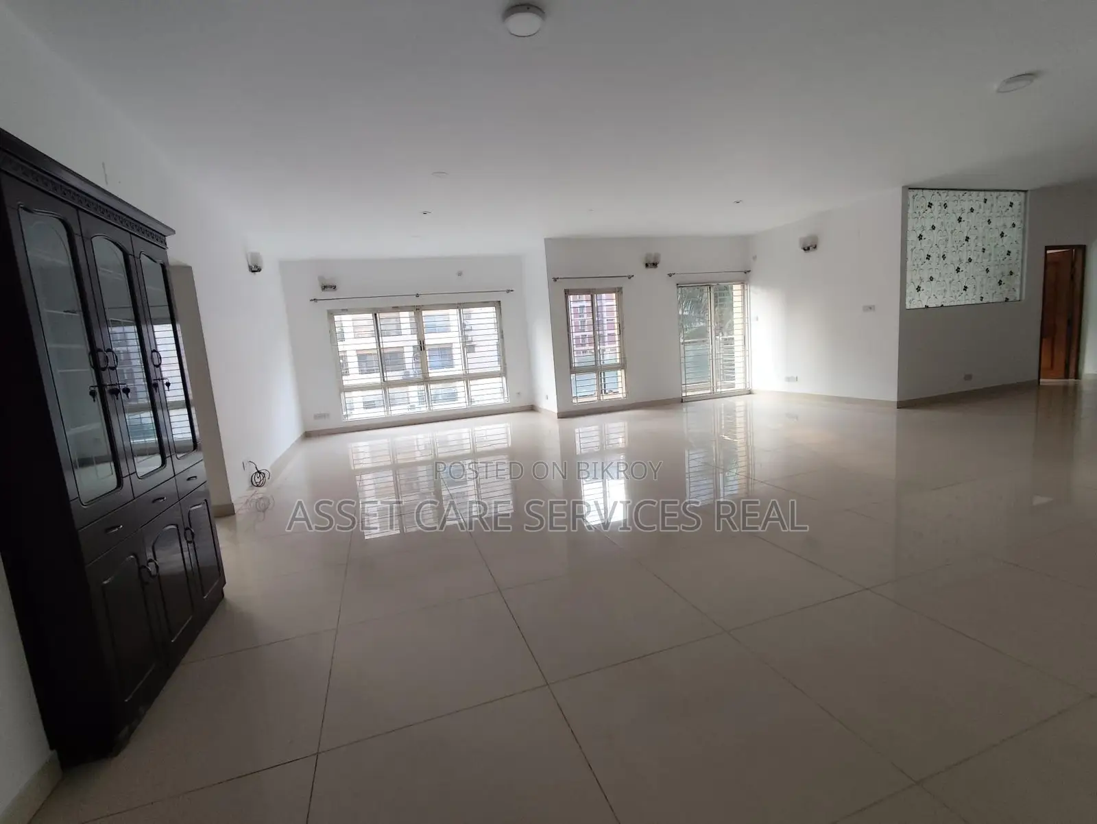 North Gulshan 4-Bedroom Apartment for Rent with Gym and Pool in Gulshan