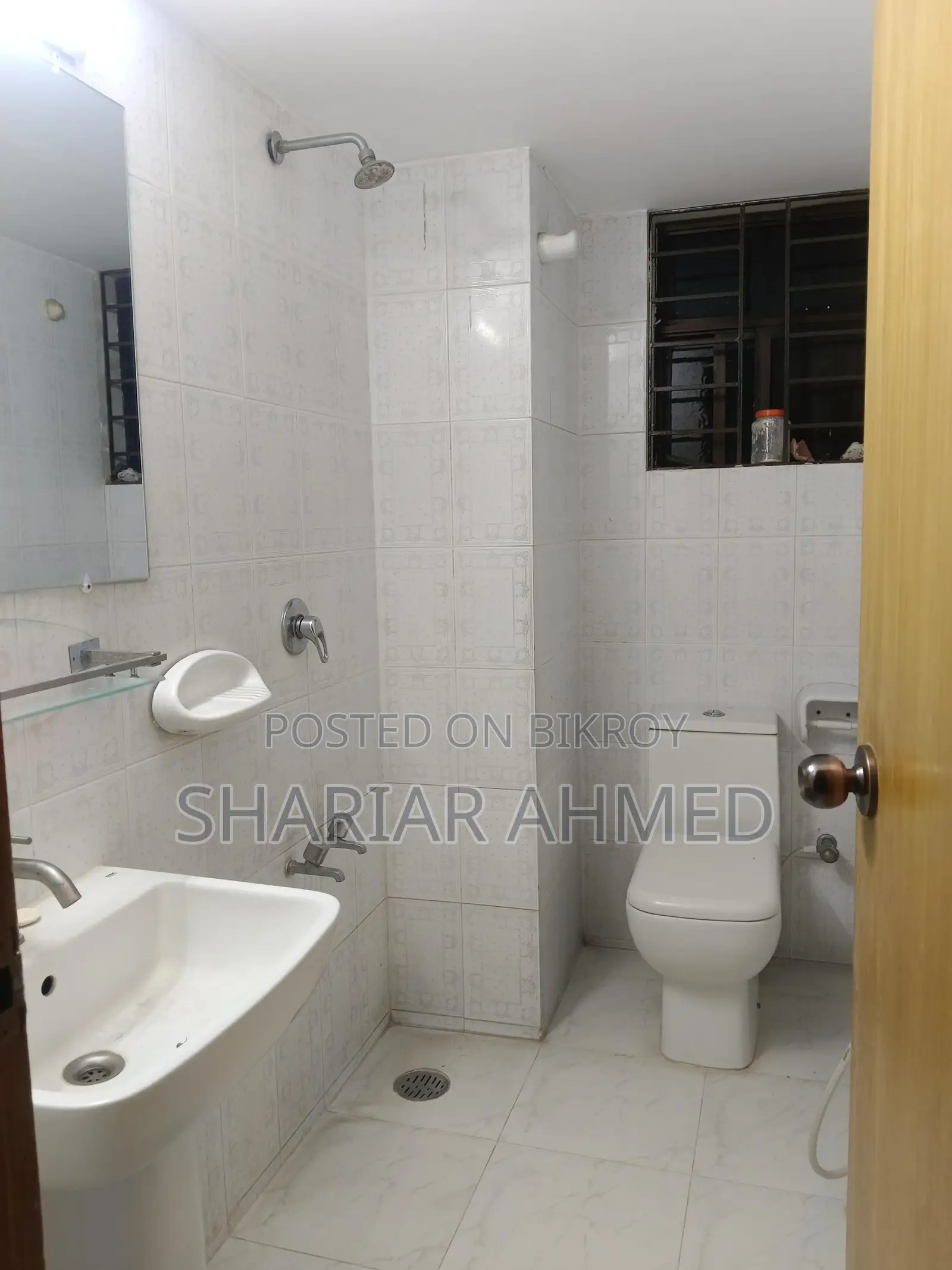 2100 Sqft Un-Furnished Apartment For Rent In Gulshan 2 in Gulshan