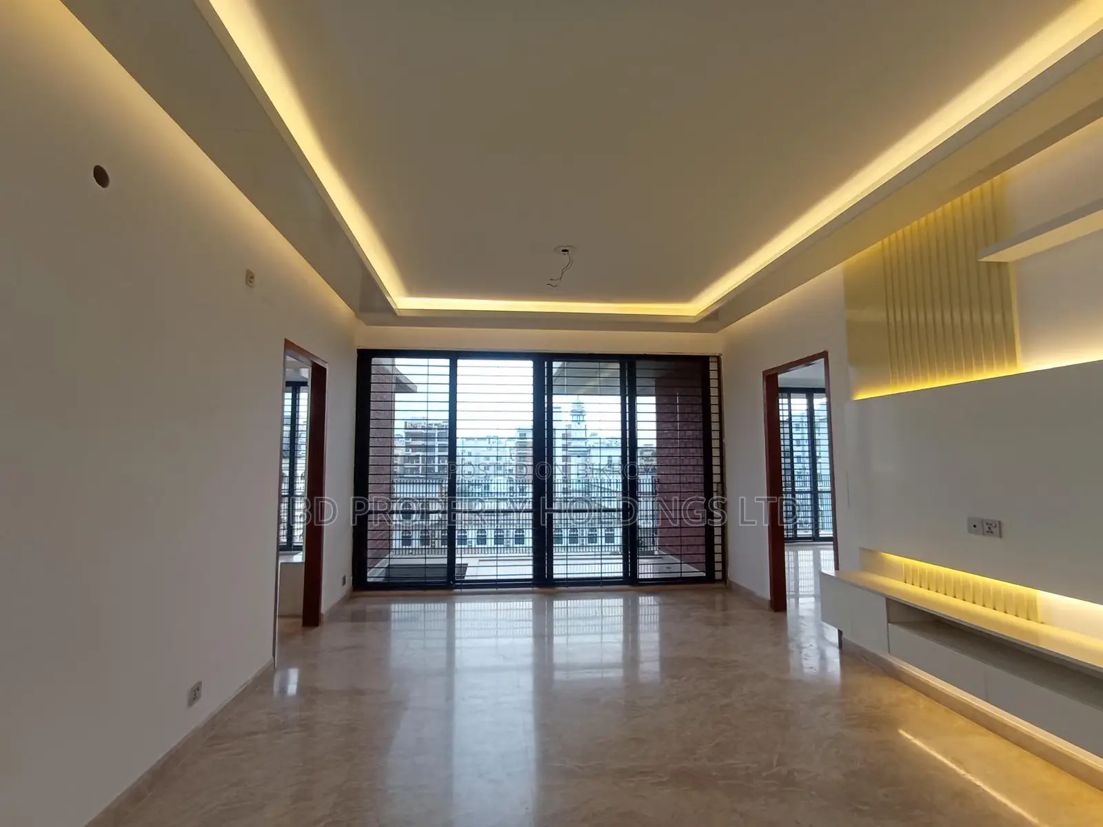 2400 Sft Luxurious Semi Furnished Ready Flat For Rent In Bashundhara in Basundhara