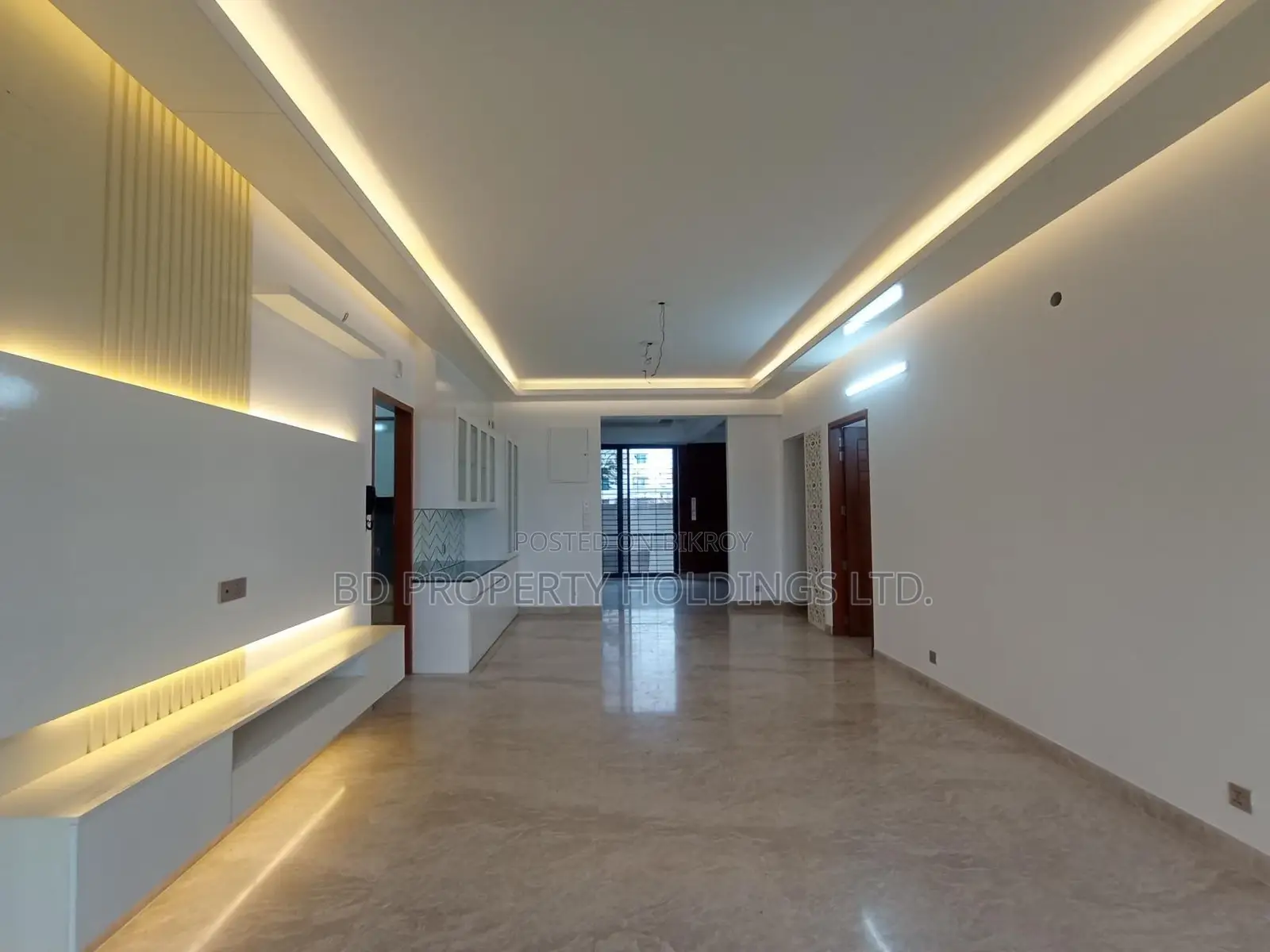 2400 Sft Luxurious Semi Furnished Ready Flat For Rent In Bashundhara in Basundhara