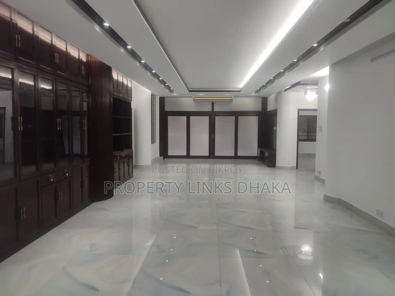 Spacious 4 Bedrooms Semi Furnished Flat for Rent in Gulshan