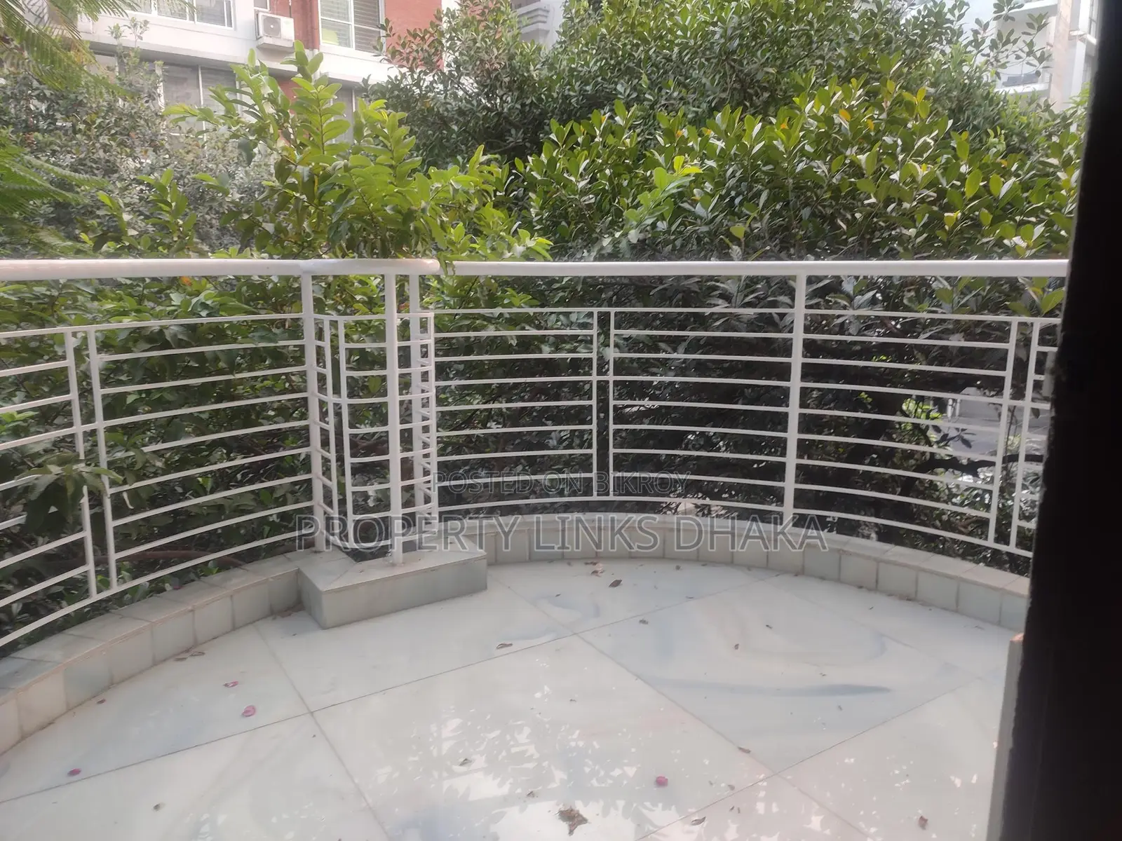 Spacious 4 Bedrooms Semi Furnished Flat for Rent in Gulshan