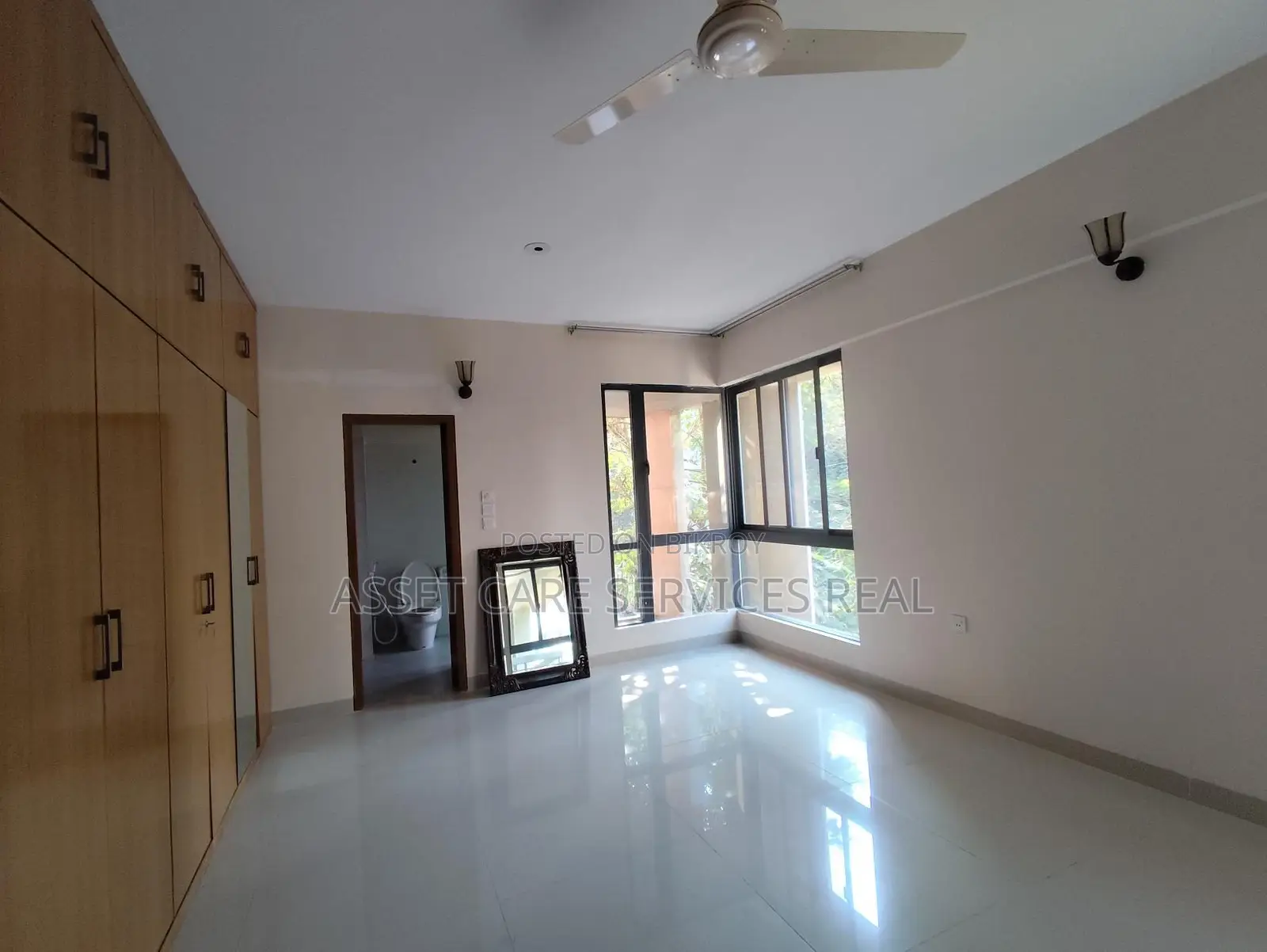 Lake View 3Bed Semi-Furnished Exclusive Apartment Rent In Banani in Banani