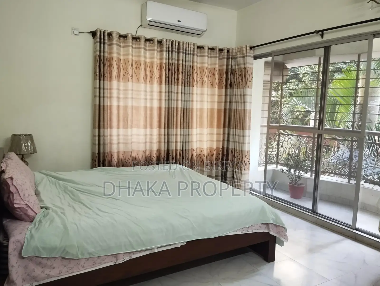 EXCLUSIVE FURBISHED FLAT RENT GULSHAN NORTH in Gulshan