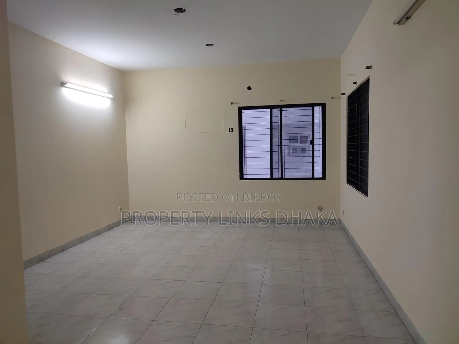 Newly Renovated flat for Rent in Banani in Banani
