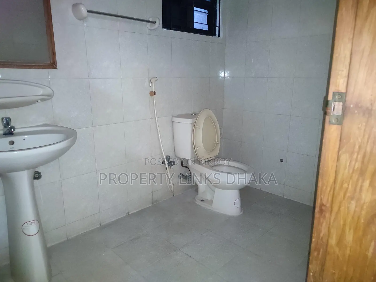 Newly Renovated flat for Rent in Banani in Banani
