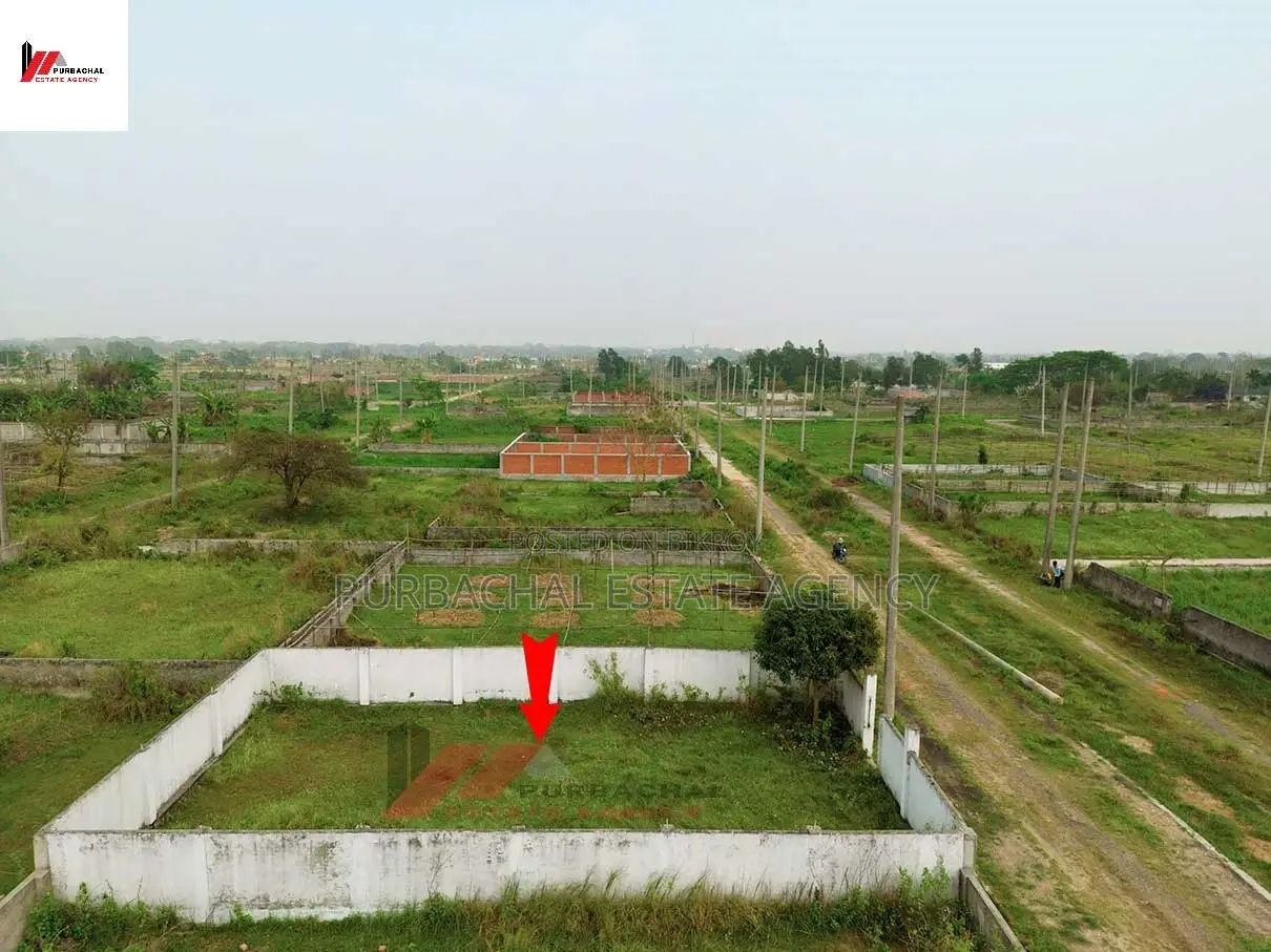 Near Playground, 5 Katha Plot In Sec#26 in Purbachal