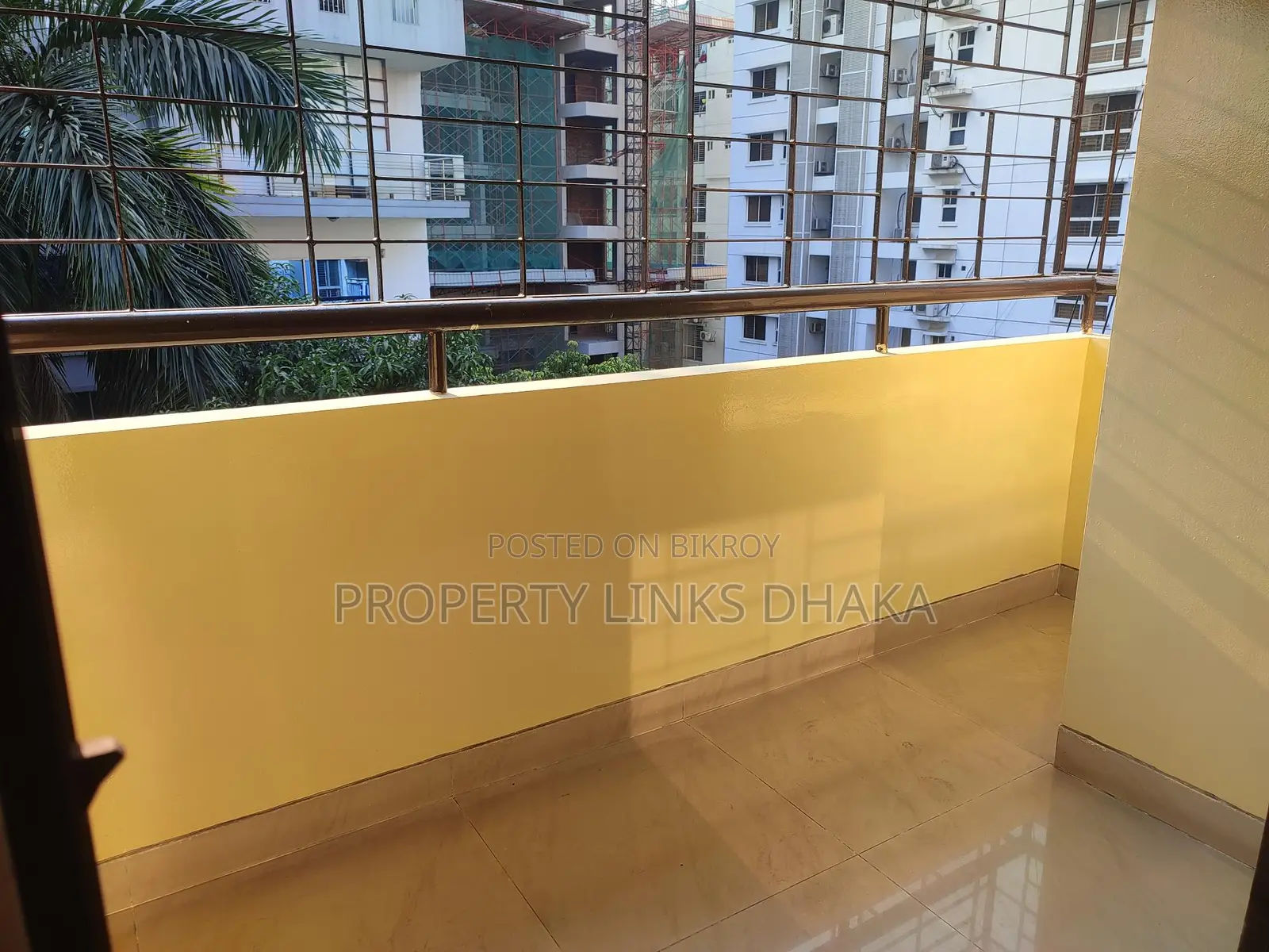 4 Bedrooms Flat For Rent In Banani Near Gulshan Lake Park in Banani