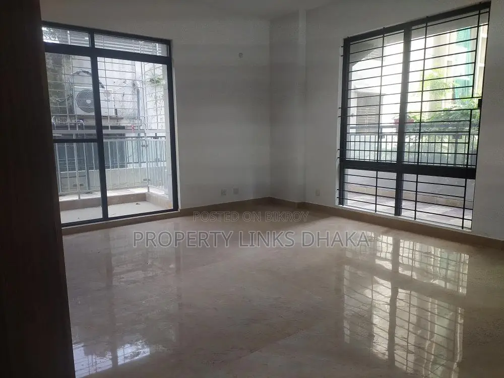 Unfurnished flat for Rent in Gulshan in Gulshan
