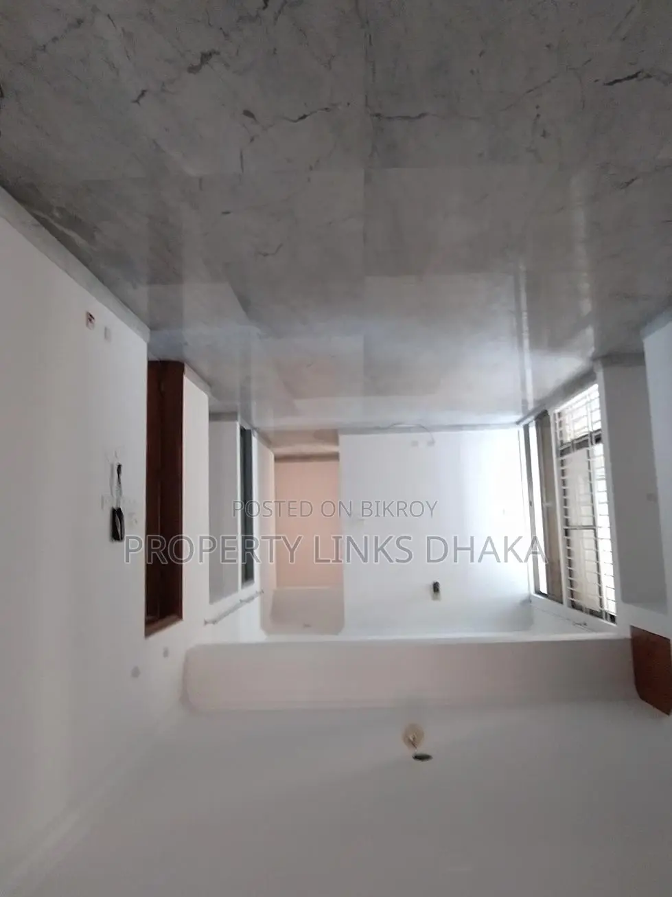 Unfurnished flat for Rent in Gulshan in Gulshan
