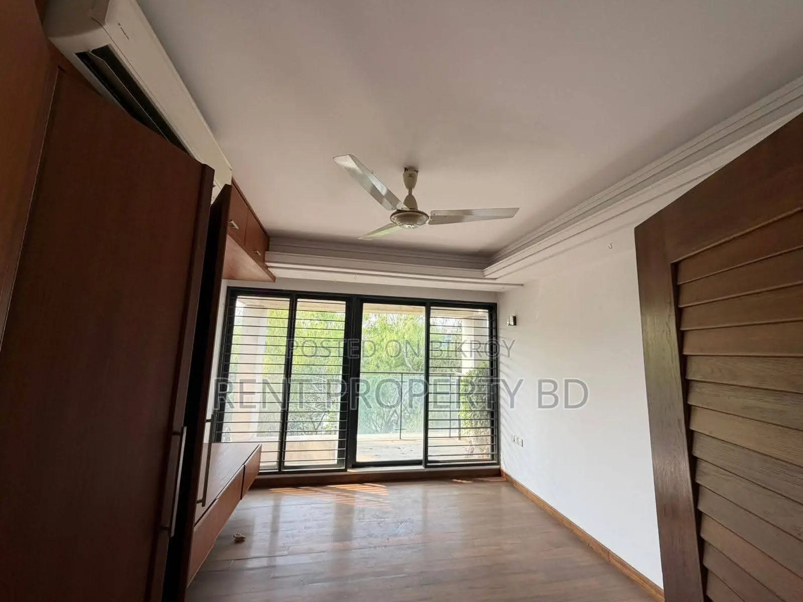 3700 sft Luxury Unfurnished Flat For Rent In Baridhara diplomatic zone in Gulshan