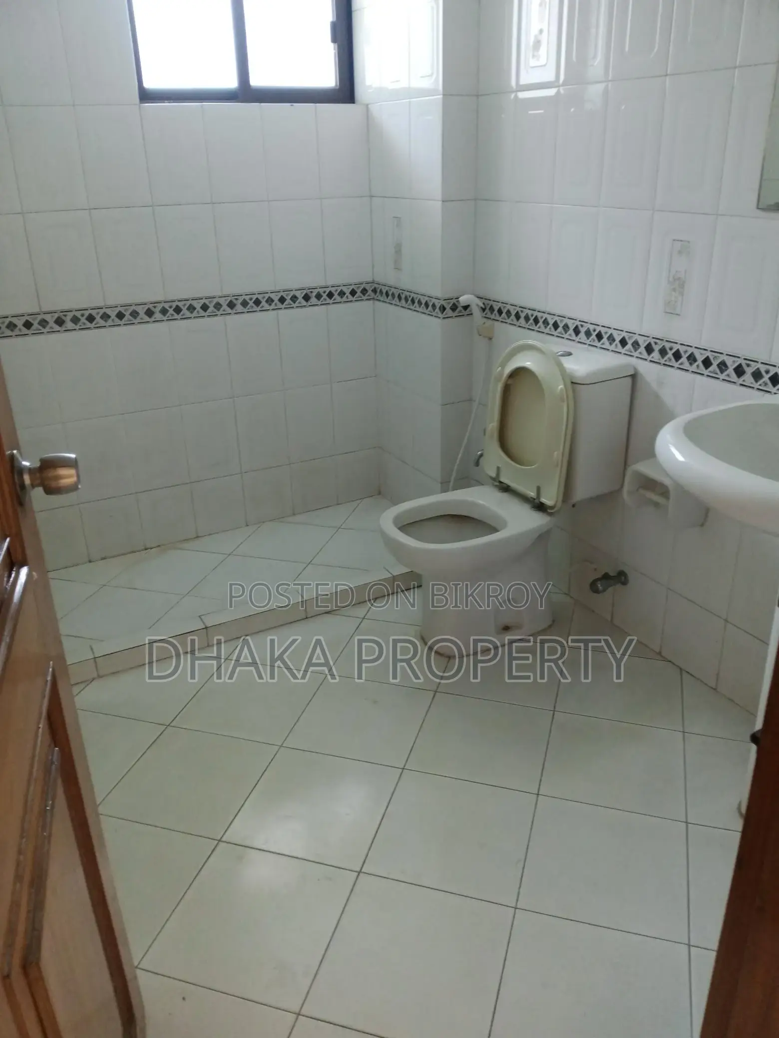 Good quality 3 bed flat for rent in Gulshan