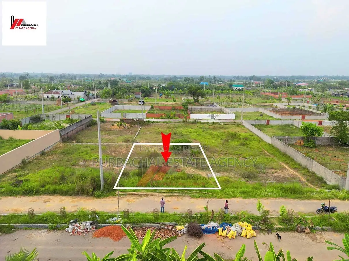 Near 150ft, South Facing, 5 Katha Plot In Sec#17 in Purbachal