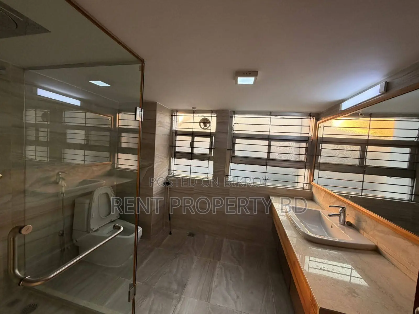 Luxury Unfurnished Flat For Rent In Gulshan 2 North in Gulshan
