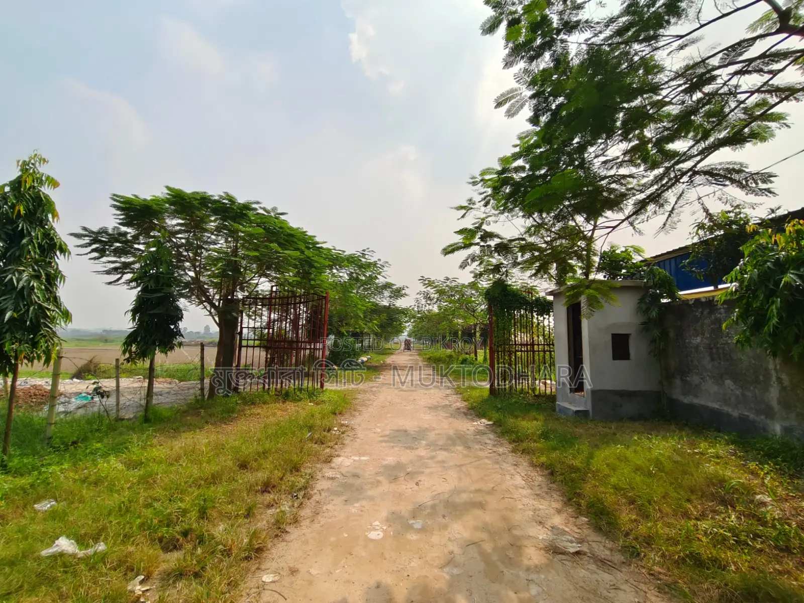 "মোঃপুর-বসিলা সংলগ্ন রেডি প্লট কিনুন,বাড়ি করুন।" রয়েছে কিস্তি সুবিধা। in Bosila