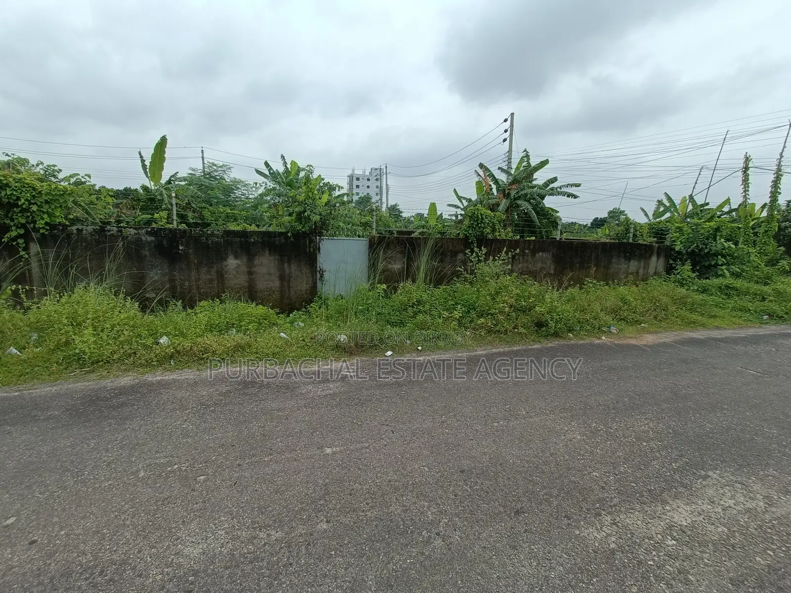 Close to the 100ft, South Face, 3 Katha Plot In Sec#23 in Purbachal