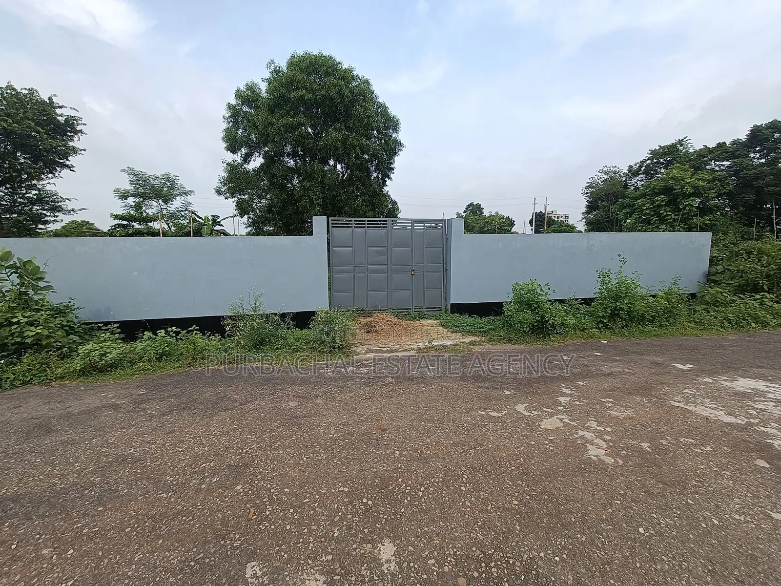 Close to the Play-Lot, East Facing, 5 Katha Plot In Sec#11 in Purbachal