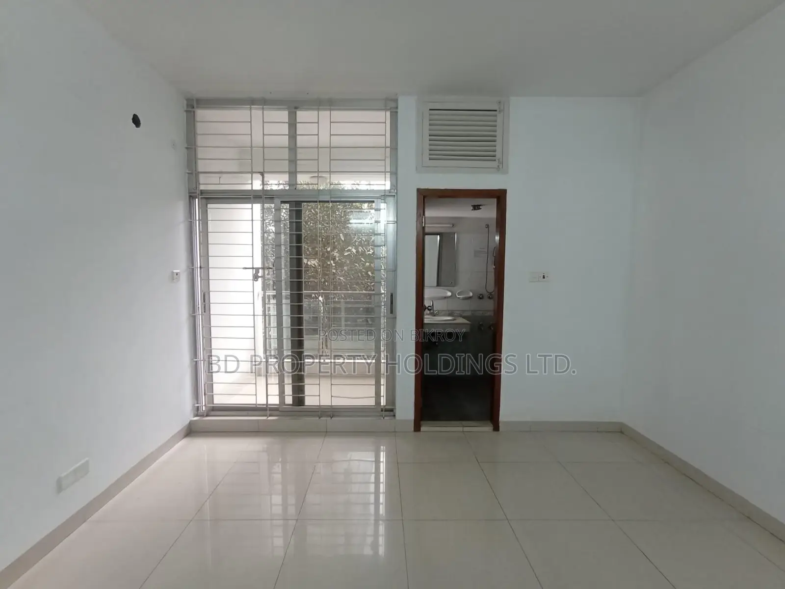 2000 SQFT Luxurious Ready Flat for Rent in Uttara in Uttara