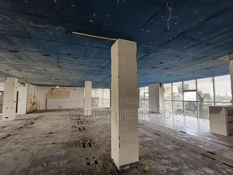 Banani 6900 Sft Commercial Space Rent in Banani