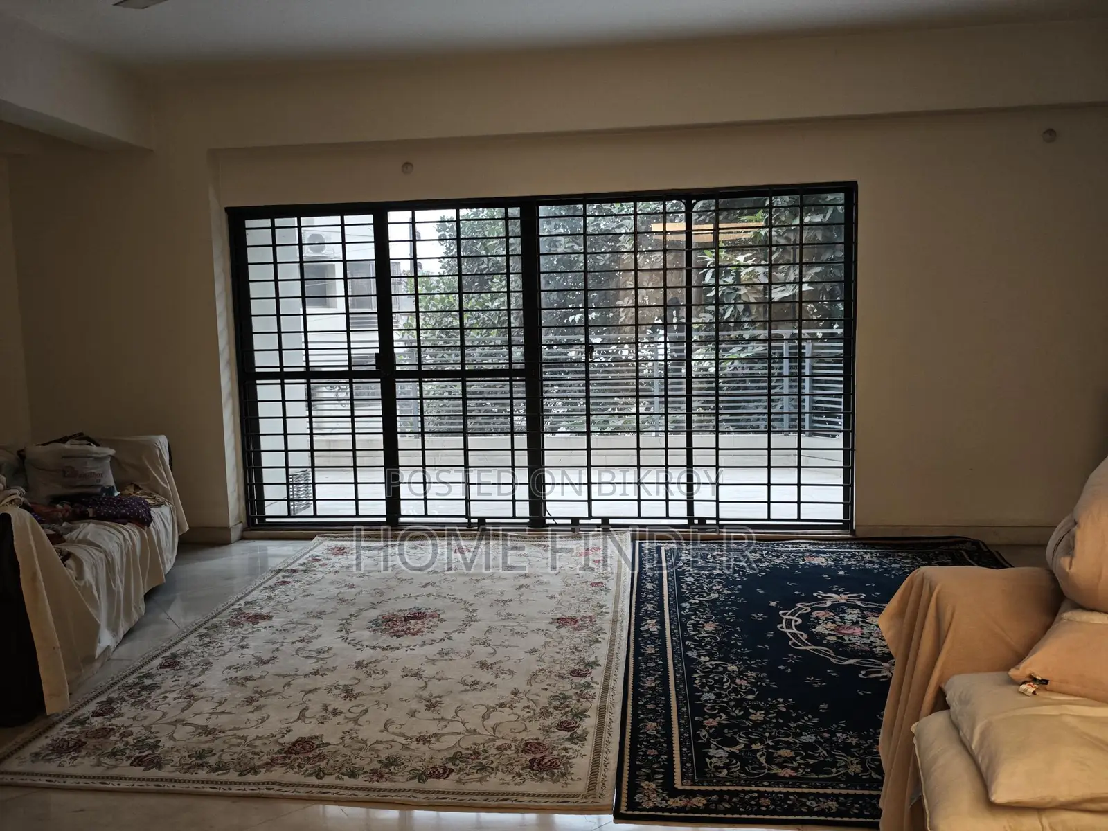 Good Quality 2700 Sqft Un-Furnished Apartment For Rent In Gulshan 2 in Gulshan