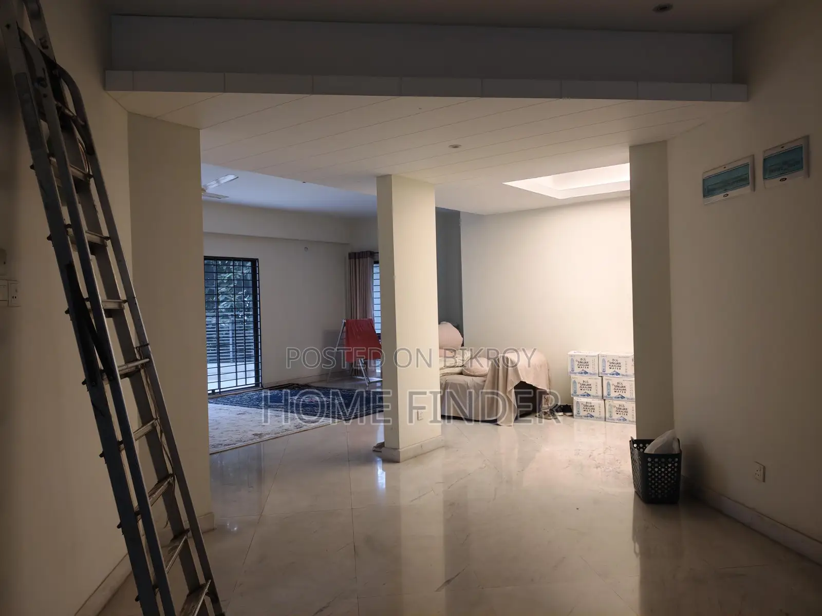 Good Quality 2700 Sqft Un-Furnished Apartment For Rent In Gulshan 2 in Gulshan