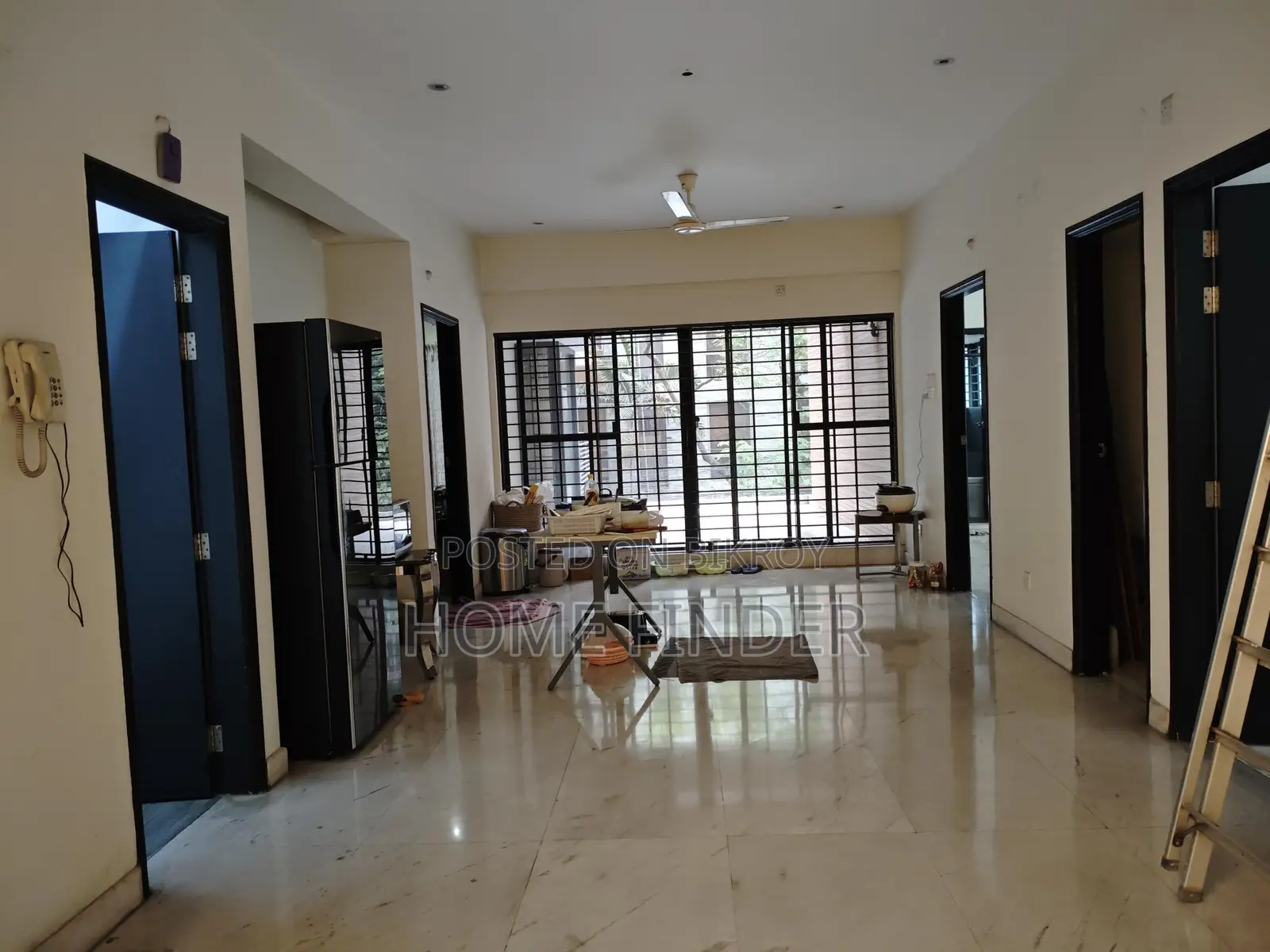 Good Quality 2700 Sqft Un-Furnished Apartment For Rent In Gulshan 2 in Gulshan