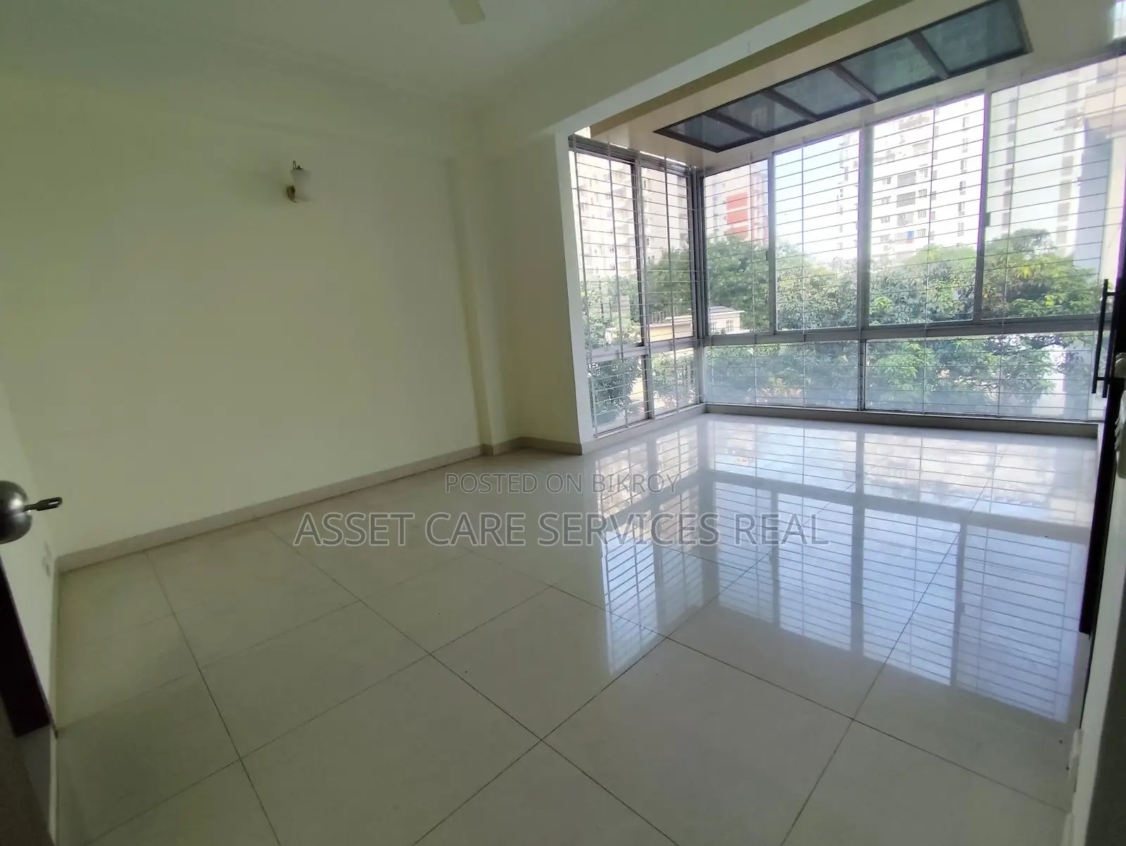 3-Bed Un-Furnished Exclusive Apartment for Rent in Gulshan-2 in Gulshan
