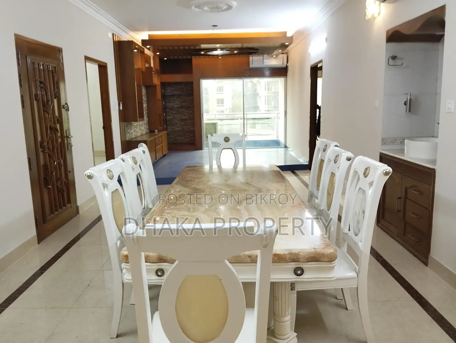 WELL DECORATED SAMI FURNISHED BED FLAT RENT IN BARIDHARA in Gulshan