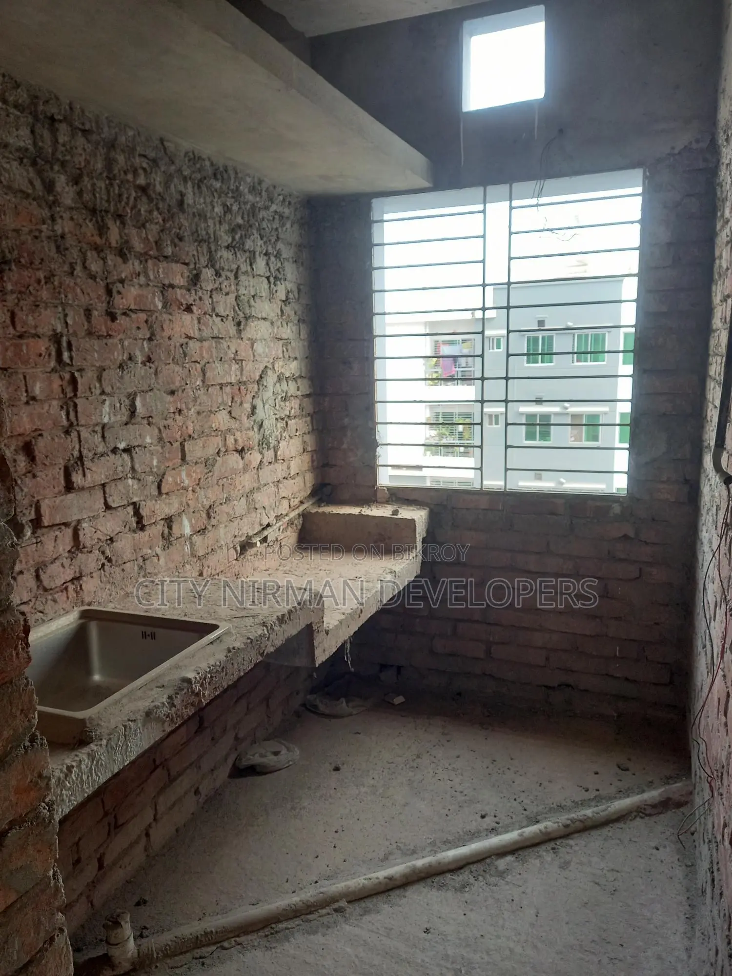 1000 sqft Ready Flat for Sale in the "Nirman Aparajita" Project! in Mohammadpur