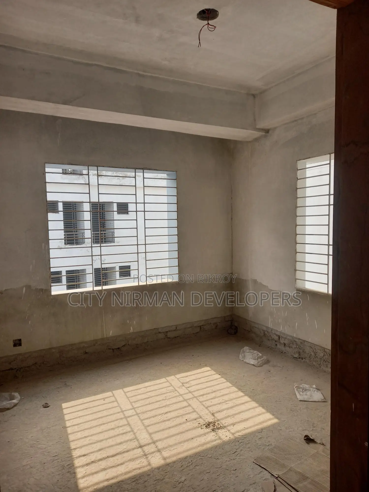 1000 sqft Ready Flat for Sale in the "Nirman Aparajita" Project! in Mohammadpur