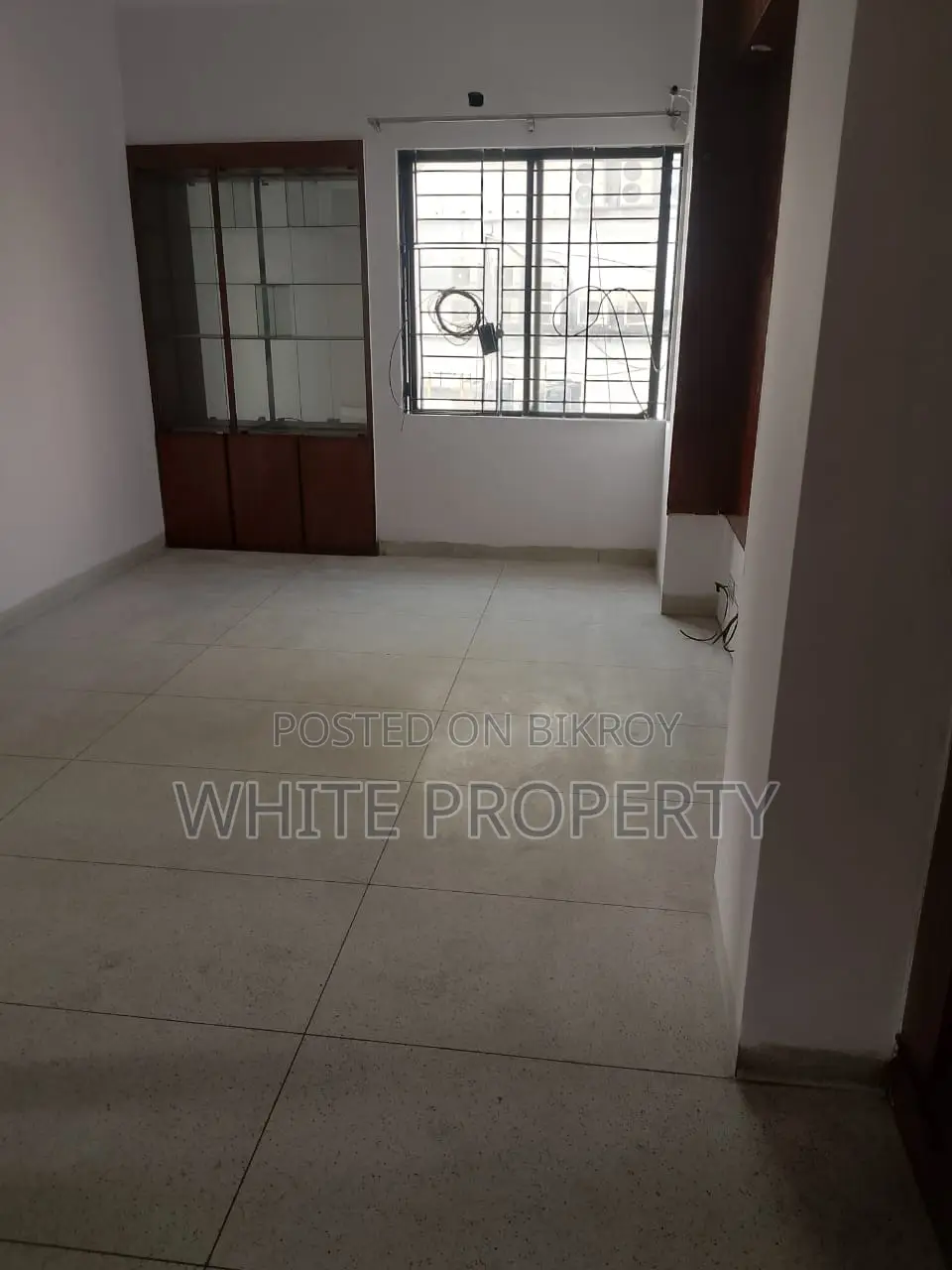 Used Apartment Sale at Mohammadpur Tazmohol Road in Mohammadpur