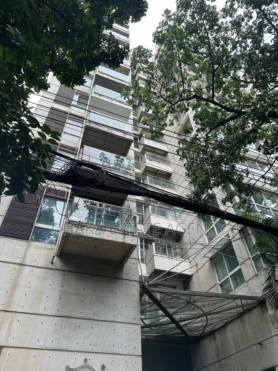 North Gulshan 5300 sft Flat Sale Near Club in Gulshan