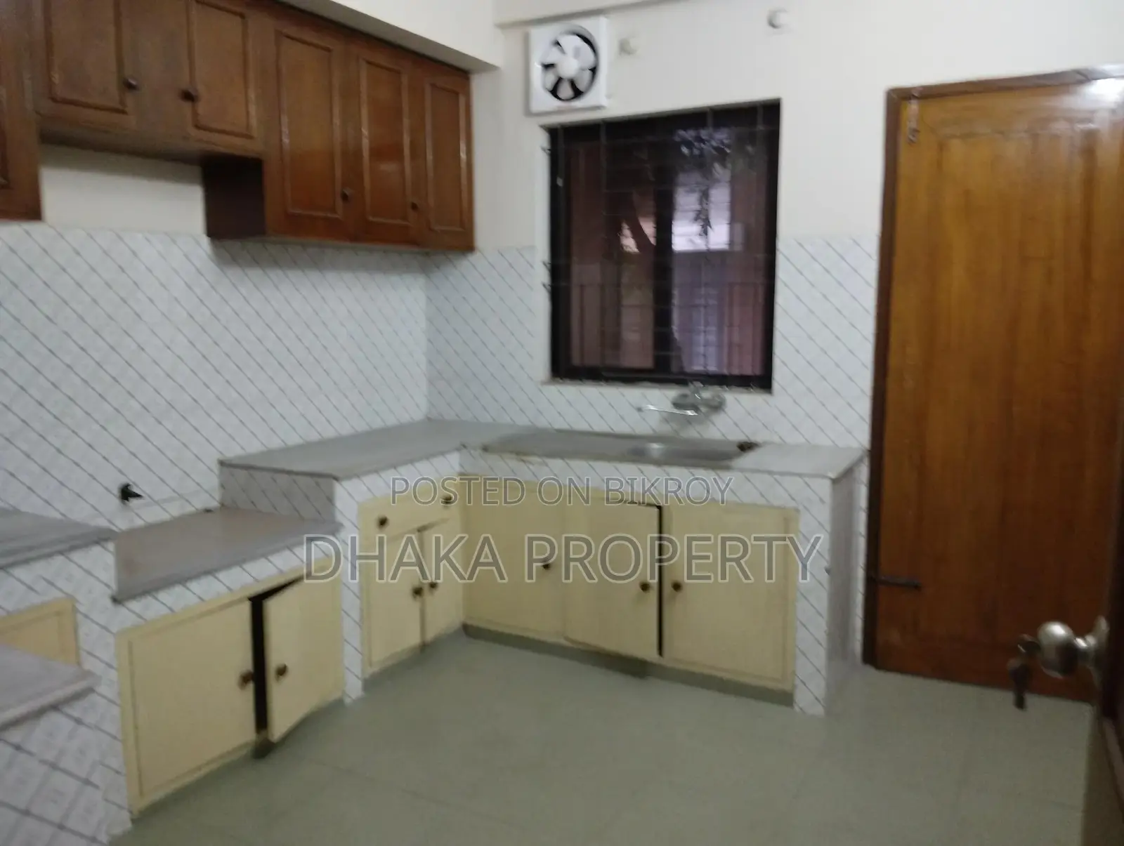 2800 SFT 4 BED FLAT FOR RENT IN BARIDHARA in Baridhara