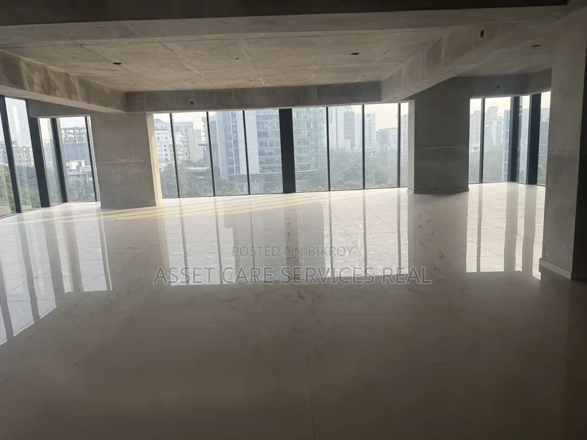 Exclusive Commercial Open Space Rent in Gulshan-2 in Gulshan