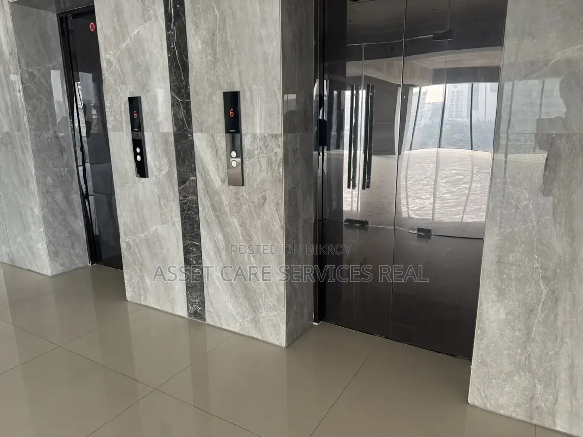 Exclusive Commercial Open Space Rent in Gulshan-2 in Gulshan