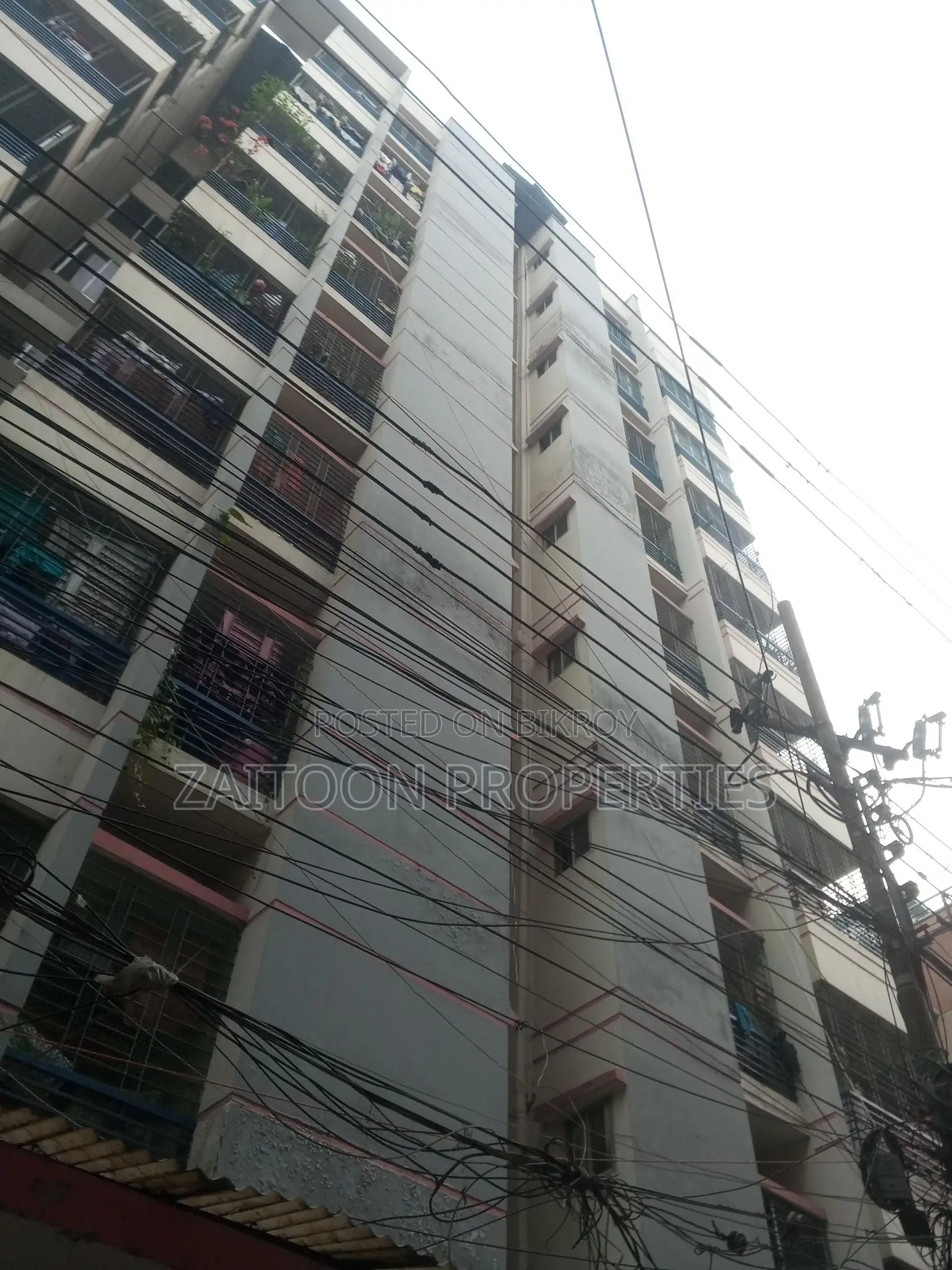 Ready Flat for Sale Near Mohammadpur Bus Stand with Titas Gas in Mohammadpur