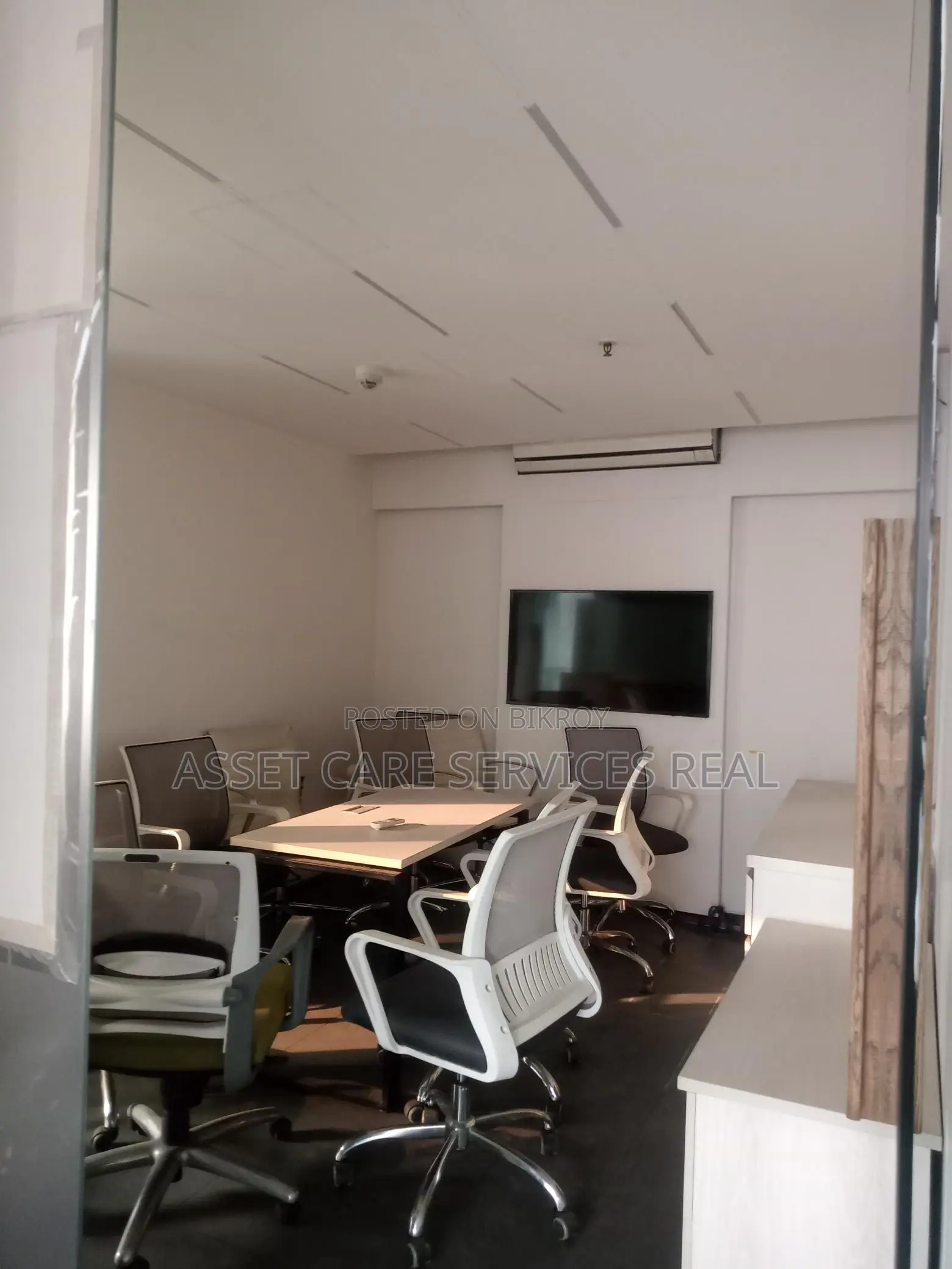 Full Furnished Commercial Office Space For Rent In Banani in Banani