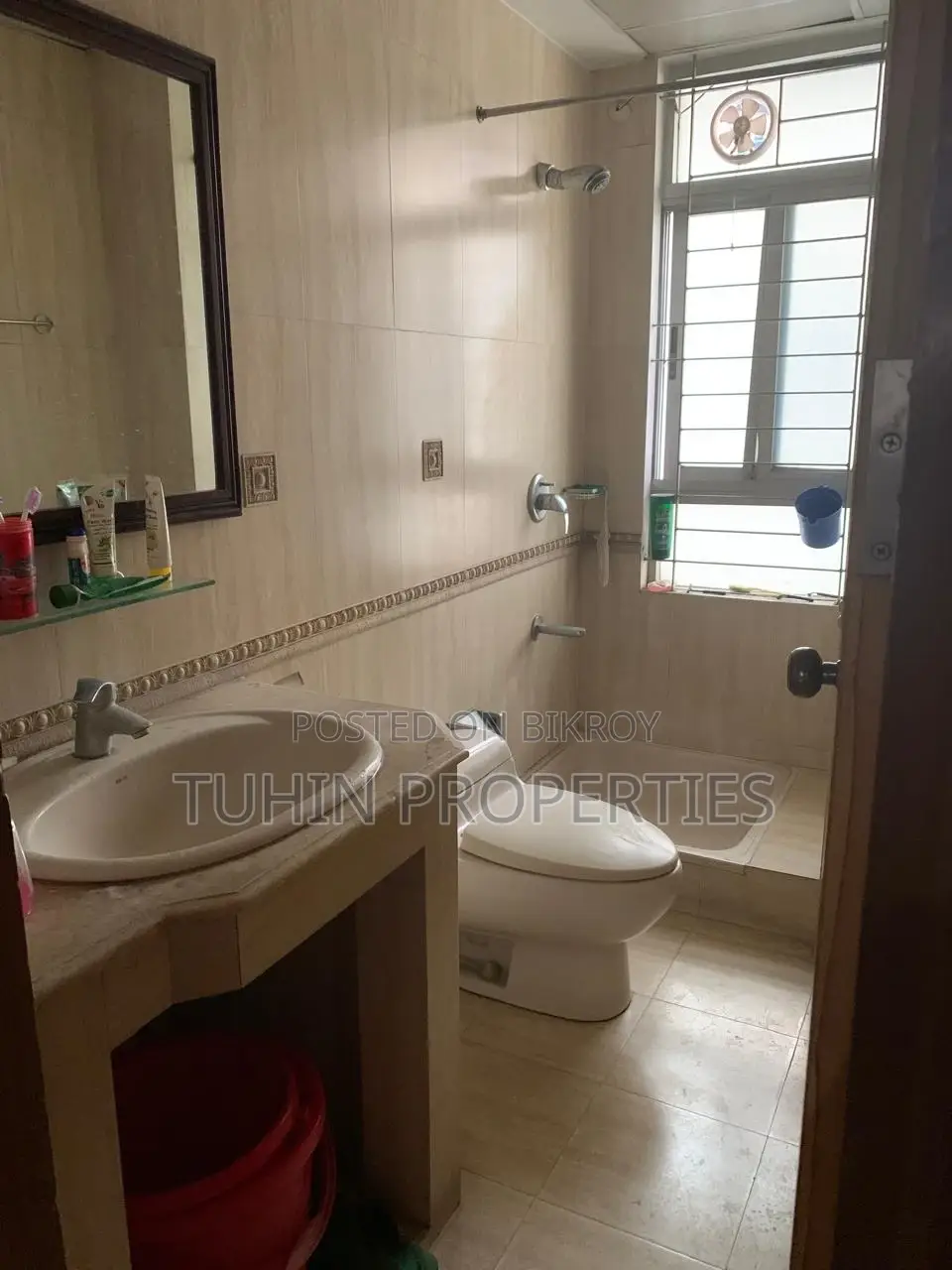3bdrm Apartment in Banani for sale in Banani