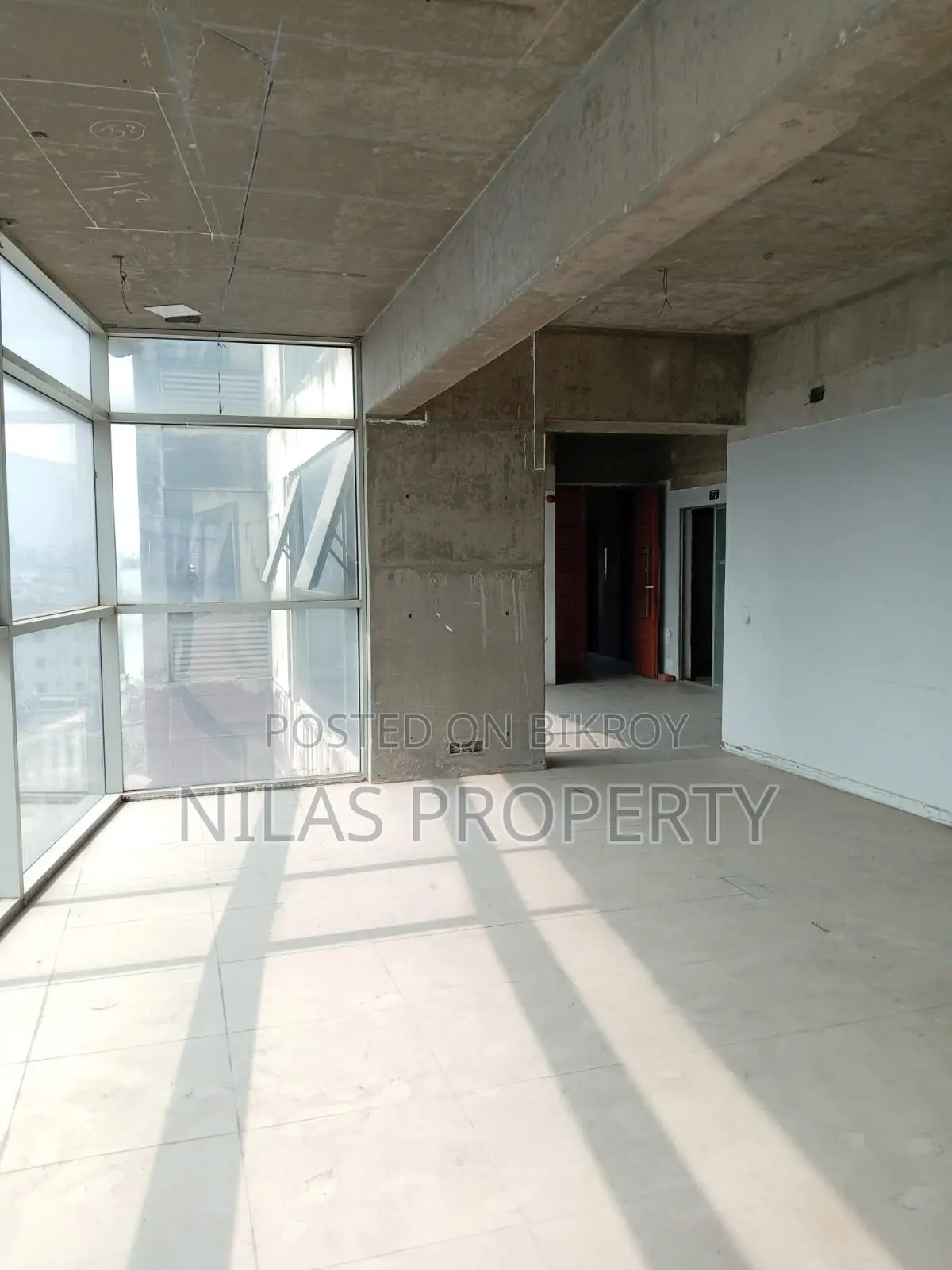 Prominent 4200 Sft Commercial Space Rent In Gulshan in Gulshan