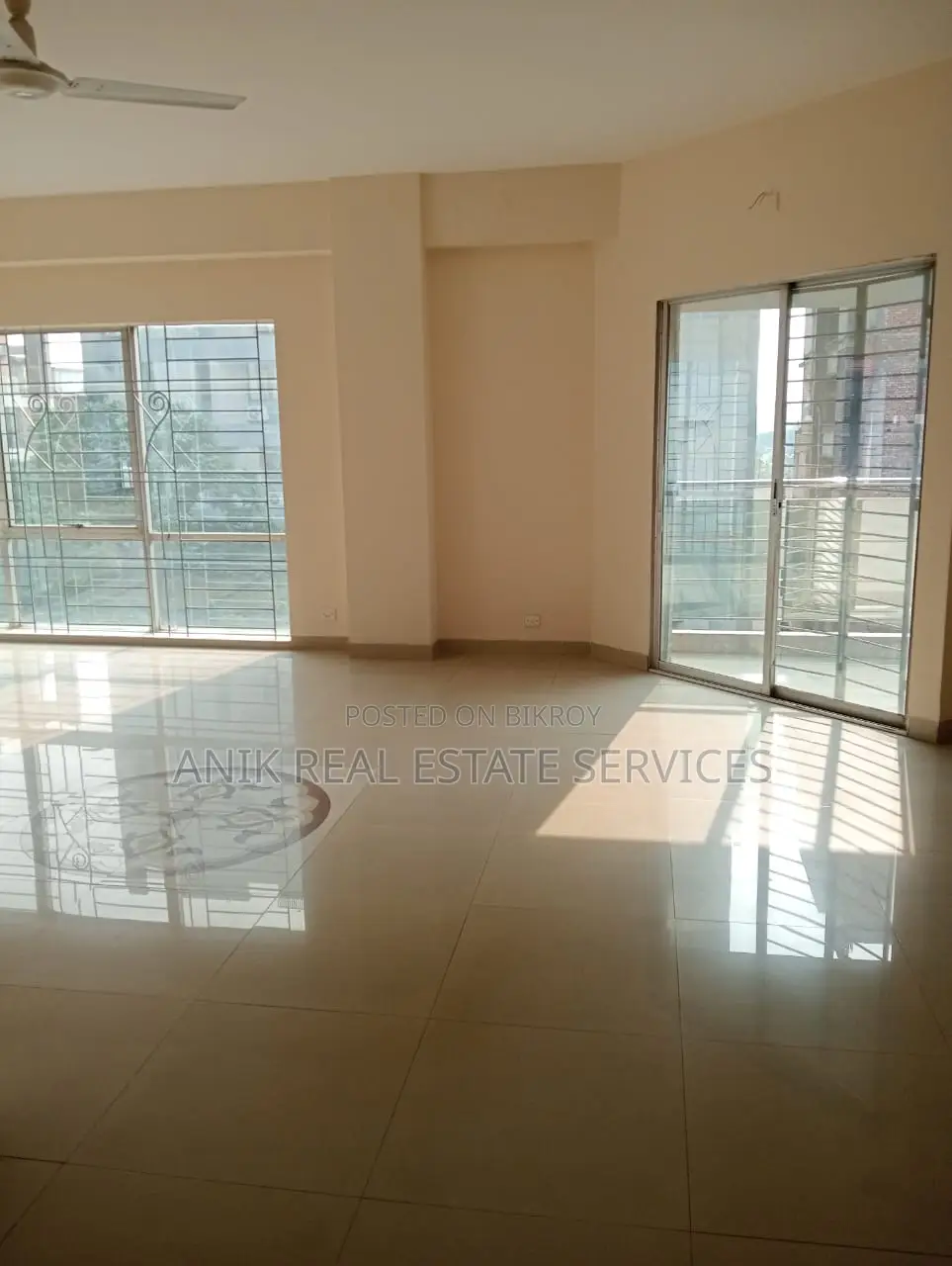 Good Quality 4 Bedroom Unfurnished Flat Rent In Gulshan in Gulshan